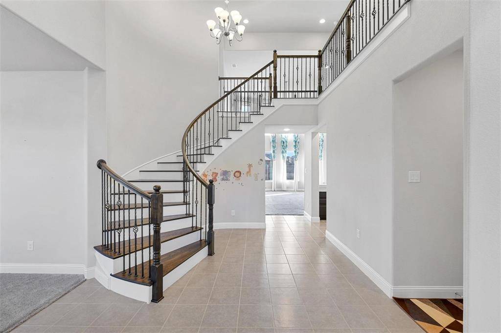 5302 Savanna Street, Sachse, TX 75048
