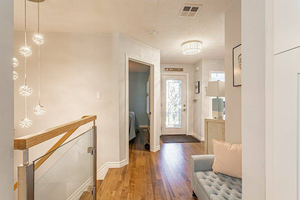 Welland, ON L3C 7G2,48 Jackson CT W