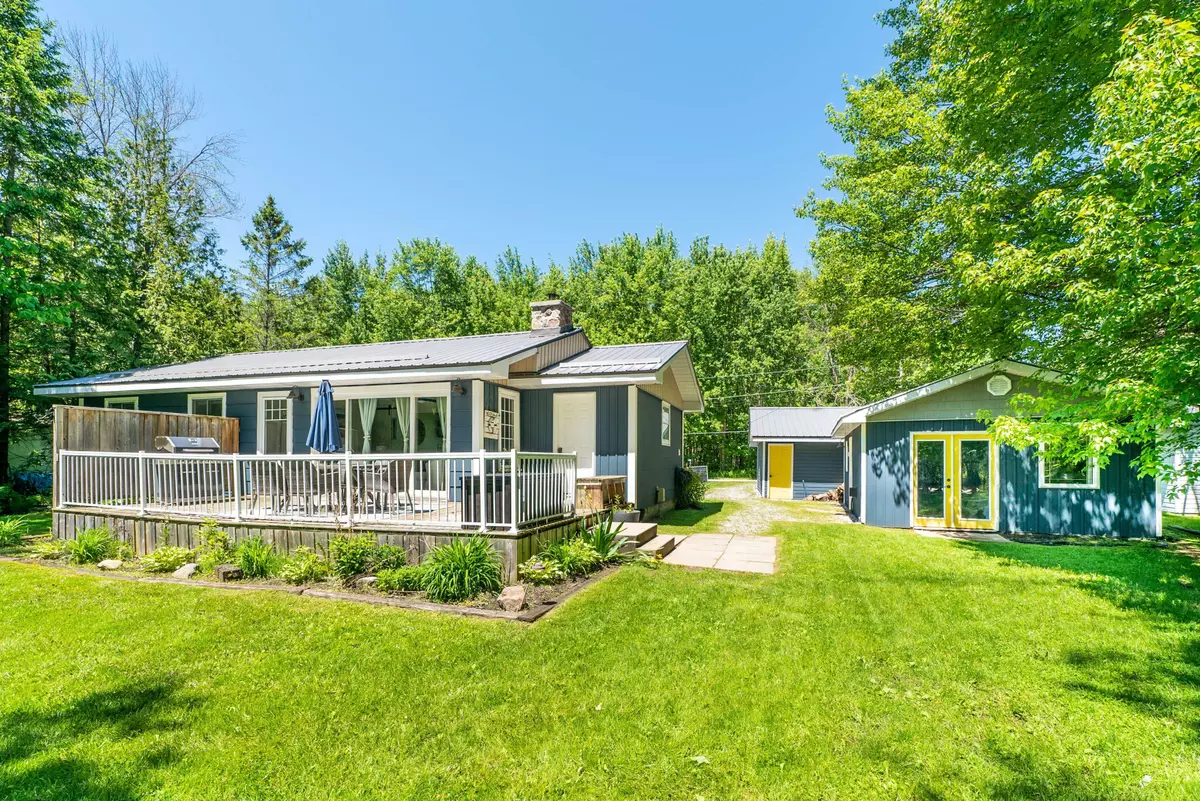 Kawartha Lakes, ON K0M 1N0,117 Lenwil RD