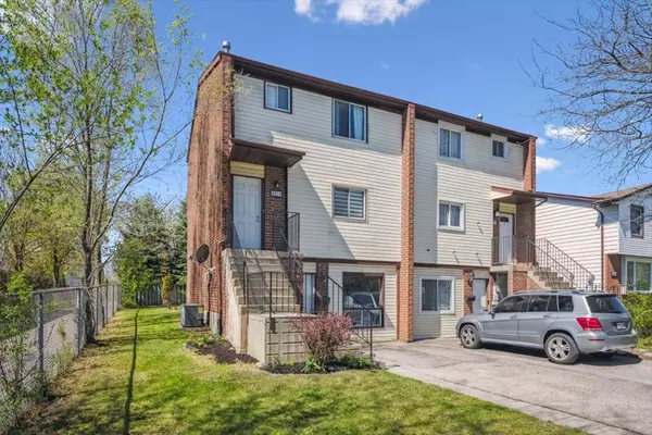 Waterloo, ON N2K 2H7,421 Bairstow CRES #A