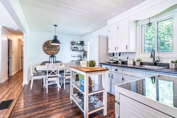 Kawartha Lakes, ON K0M 1N0,117 Lenwil RD