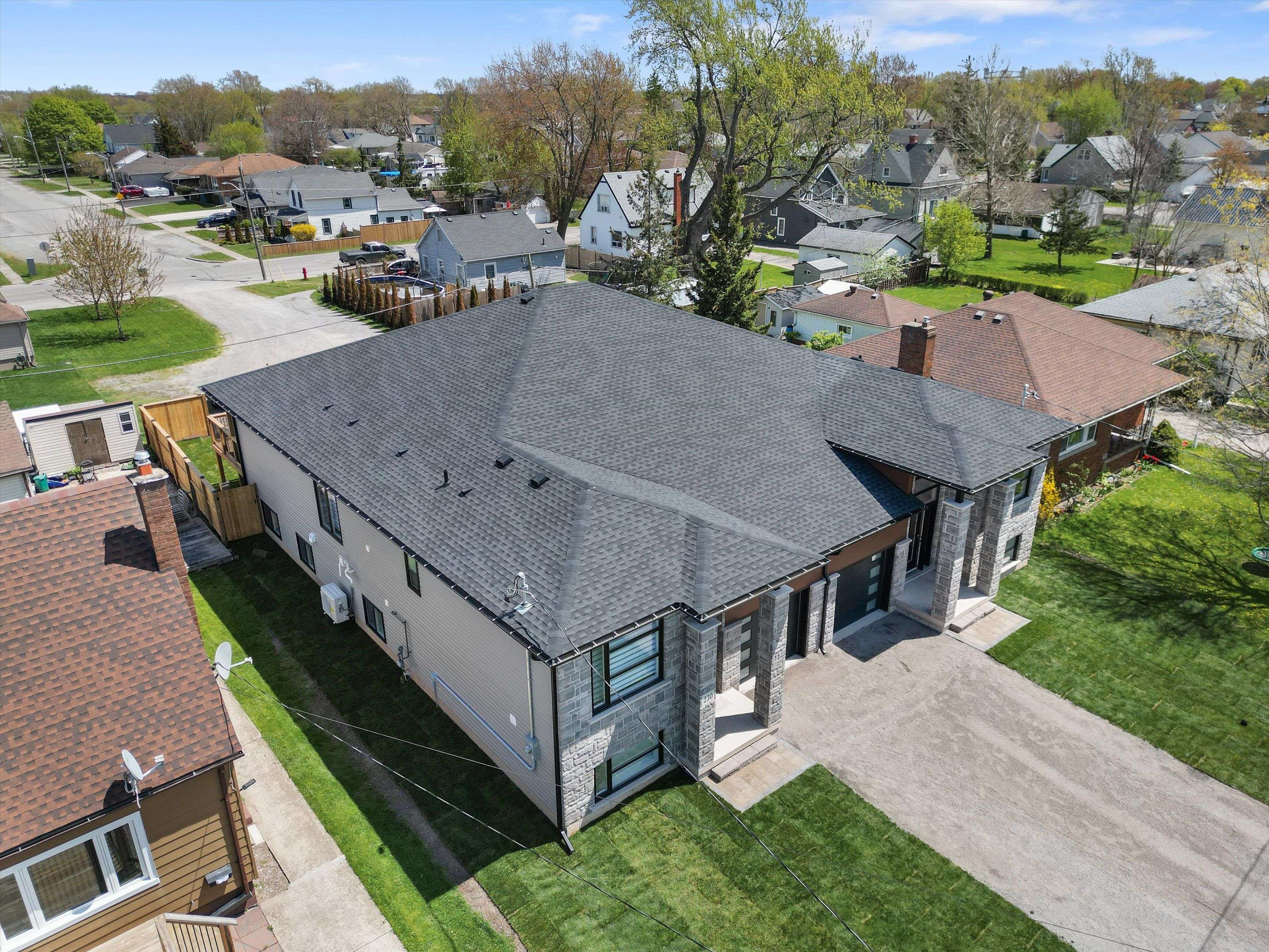 Port Colborne, ON L3K 5B6,230 Knoll ST