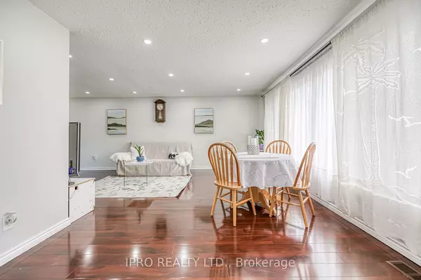 Brampton, ON L6T 2P3,49 Ascot AVE