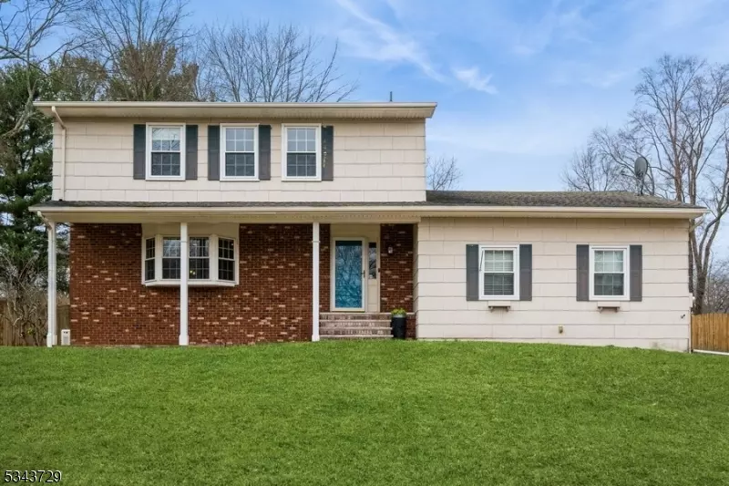 12 Pleasant Hill Rd, Roxbury Twp., NJ 07876