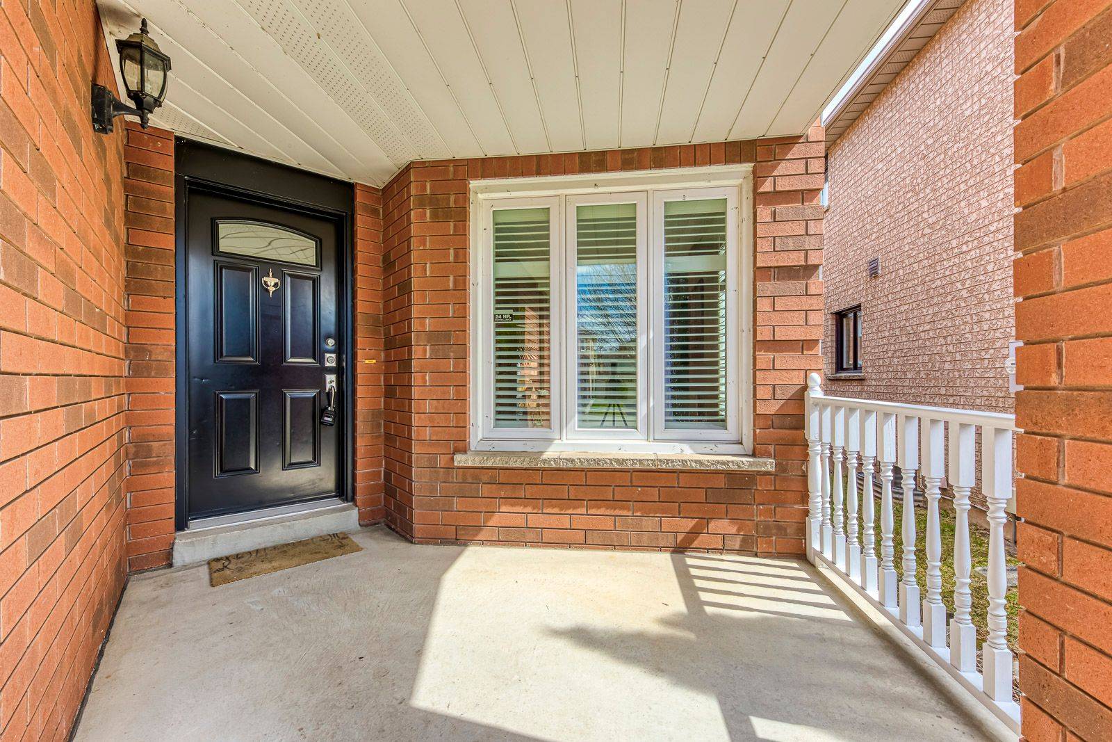 Burlington, ON L7L 6E1,557 FOTHERGILL BLVD
