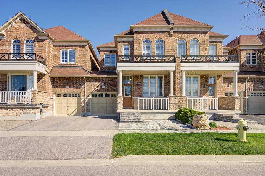 42 Christian Ritter DR, Markham, ON L6C 0W1