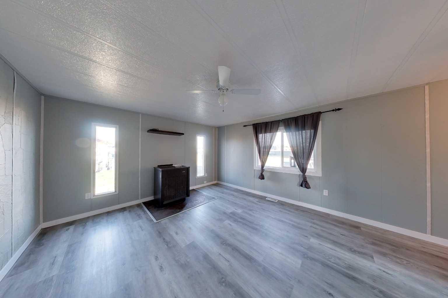Slave Lake, AB t0g 2a3,1112 13 AVE SE