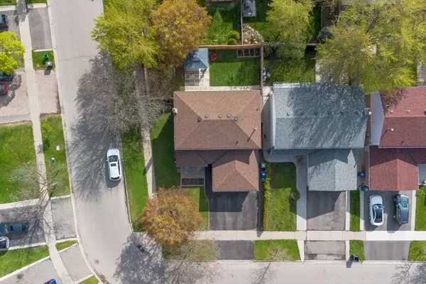 Brampton, ON L6S 3R3,19 Mikado CRES
