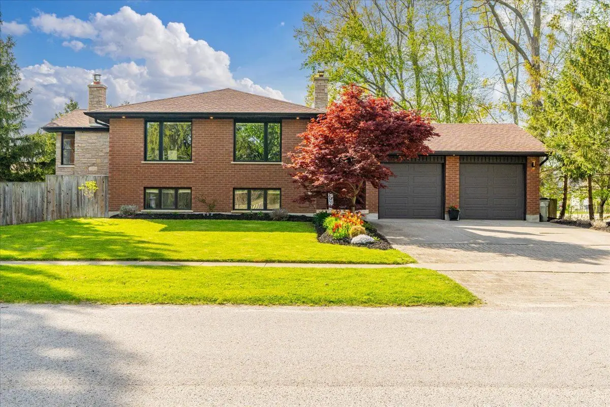 Strathroy-caradoc, ON N0L 1W0,674 Lions Park DR