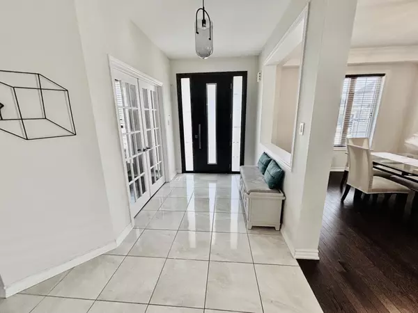 New Tecumseth, ON L0G 1W0,27 Roy RD