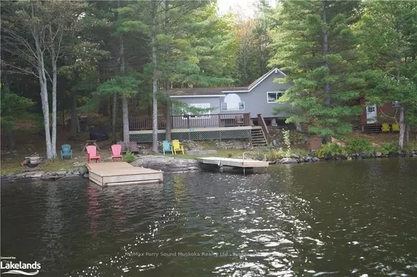 The Archipelago, ON P2A 2W8,121 HEALEY LAKE N/A
