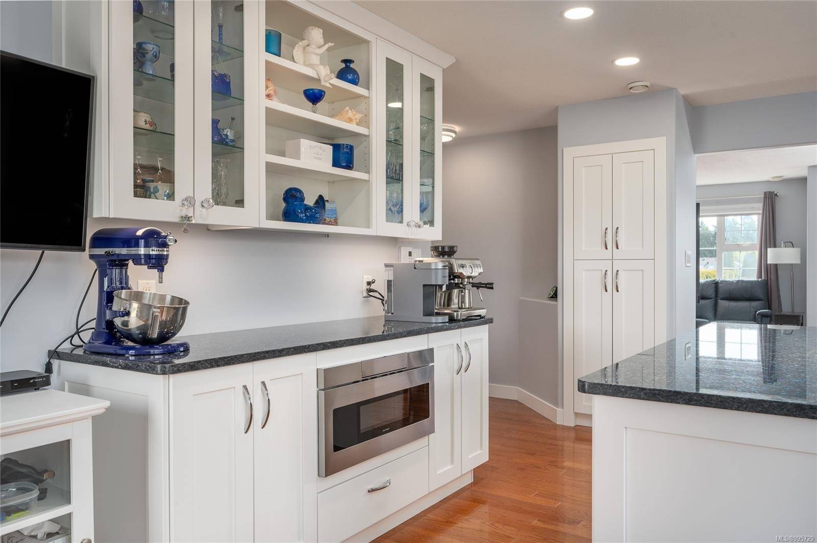 Qualicum Beach, BC V9K 1C2,700 Brighton Pl