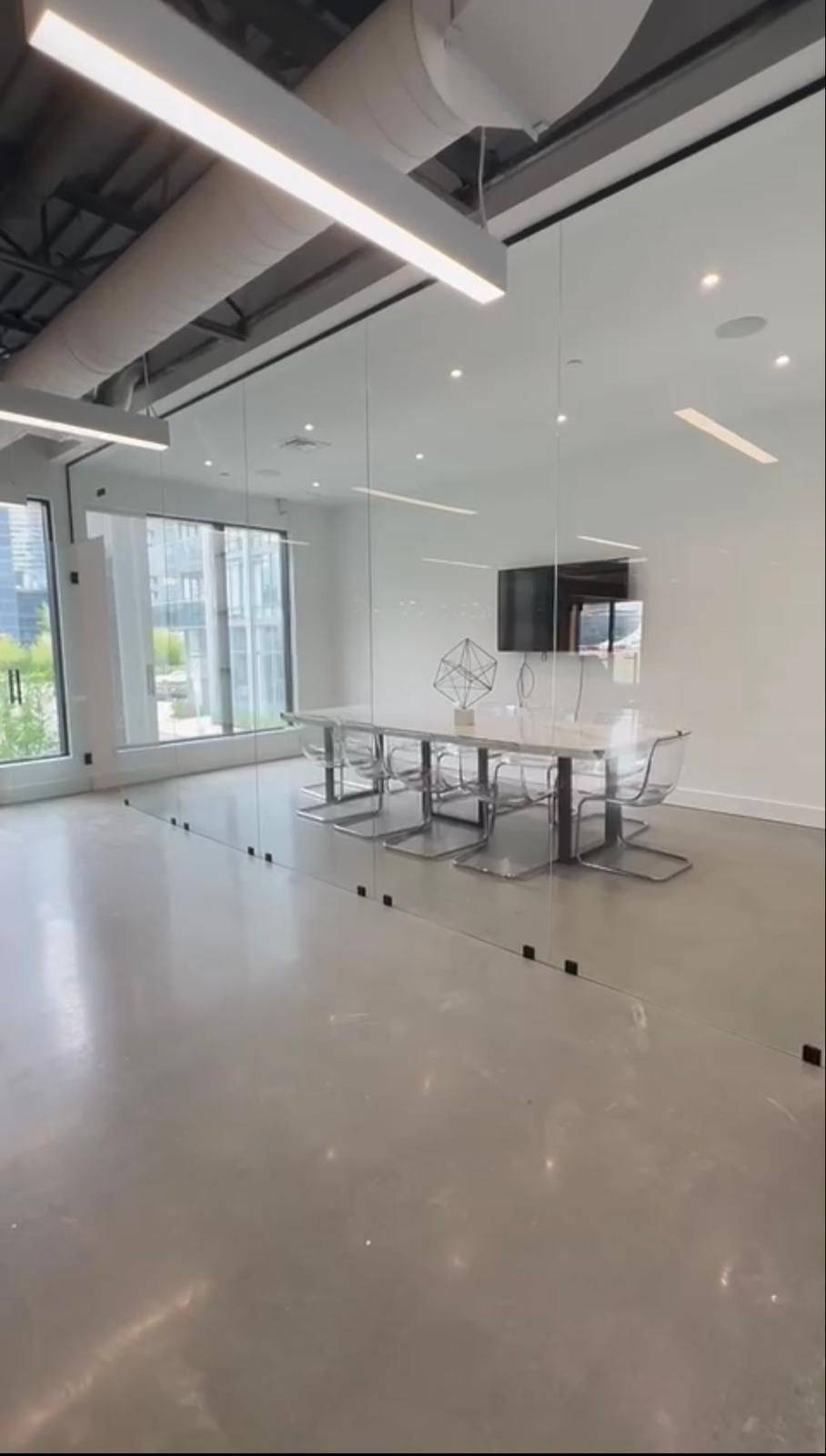 Toronto W06, ON M8Y 0B6,92 Park Lawn RD