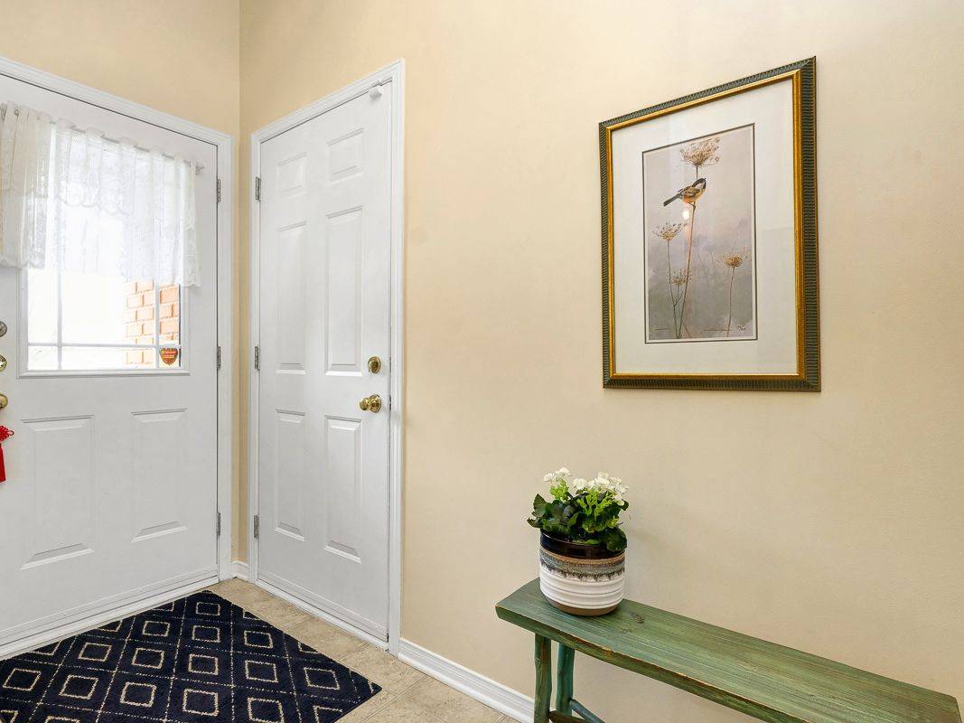 Orleans - Convent Glen And Area, ON K1C 7R8,245 Greenridge ST