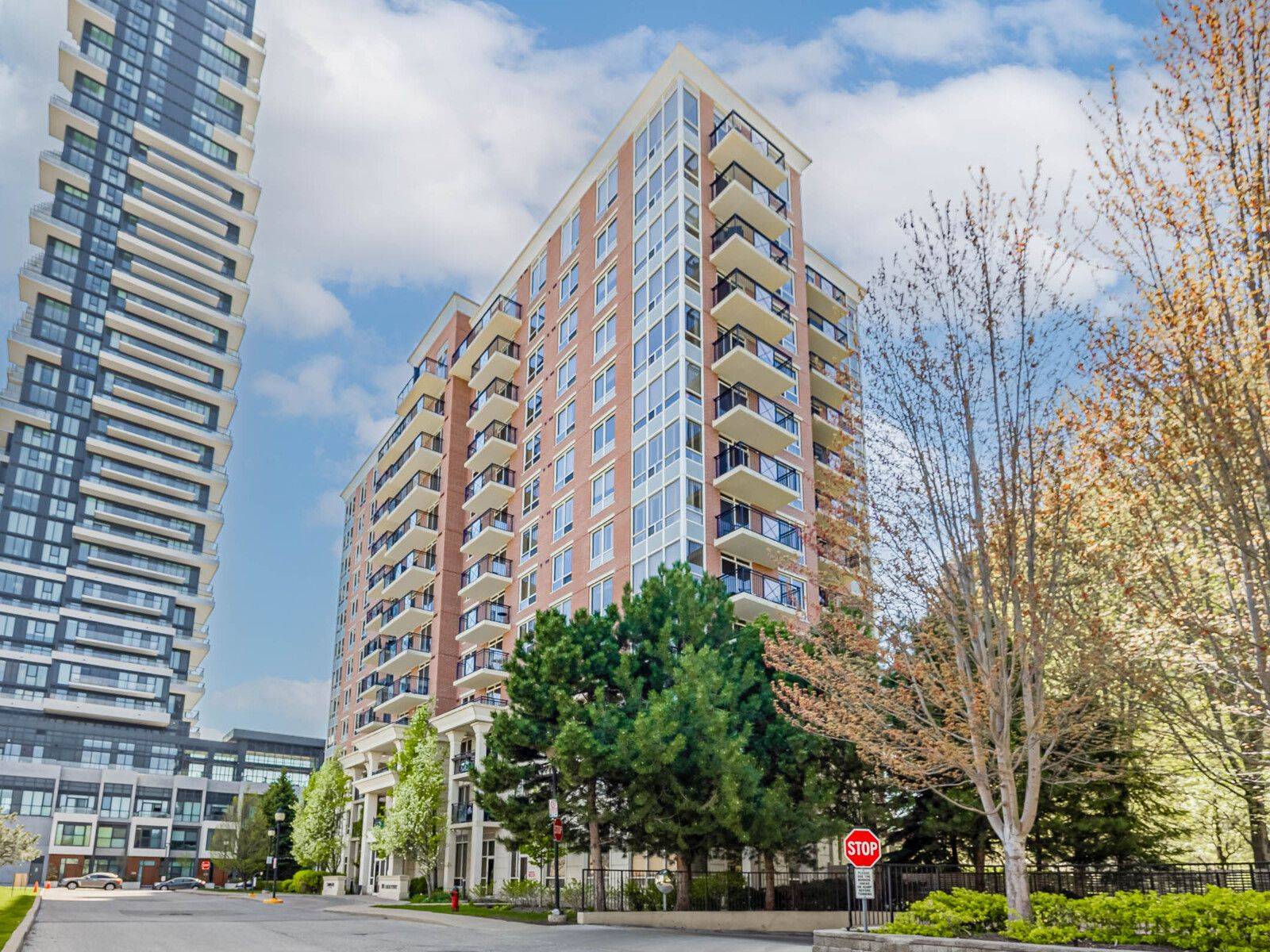 1103 Leslie ST #202, Toronto C13, ON M3C 4G8