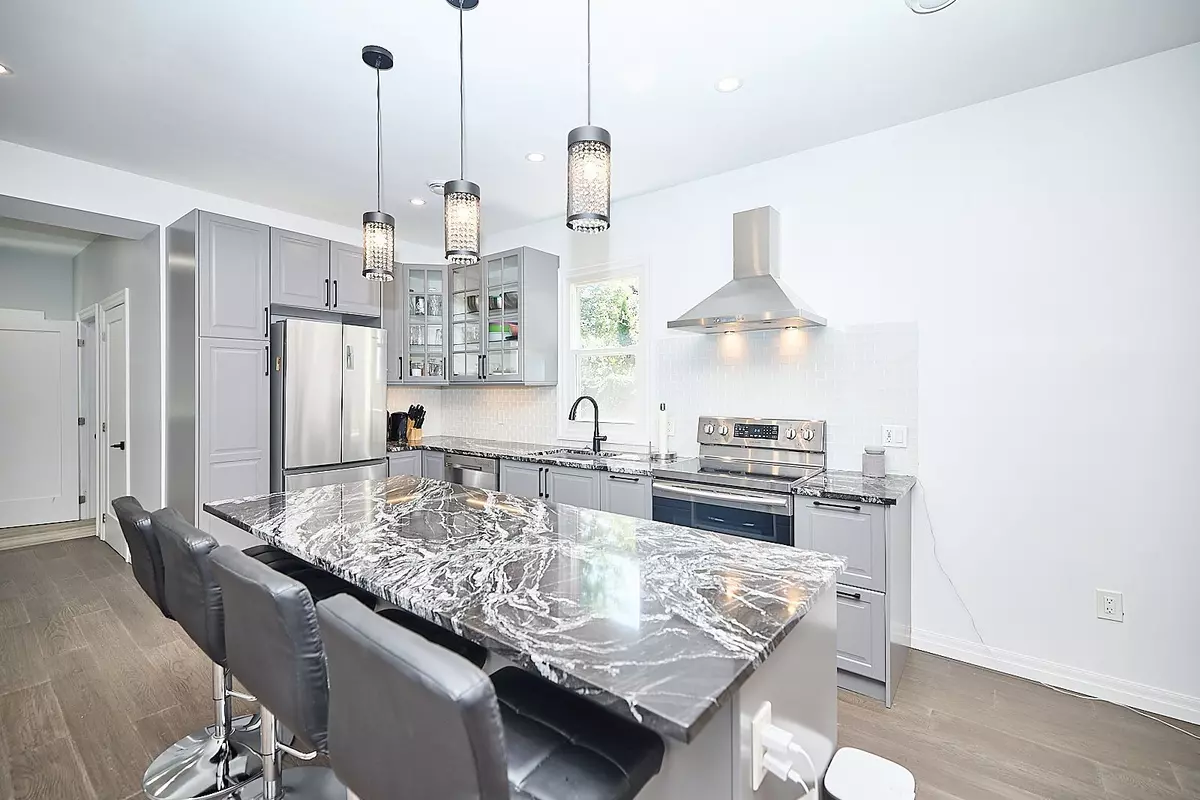 St. Catharines, ON L2T 1B2,2 Fairburn AVE