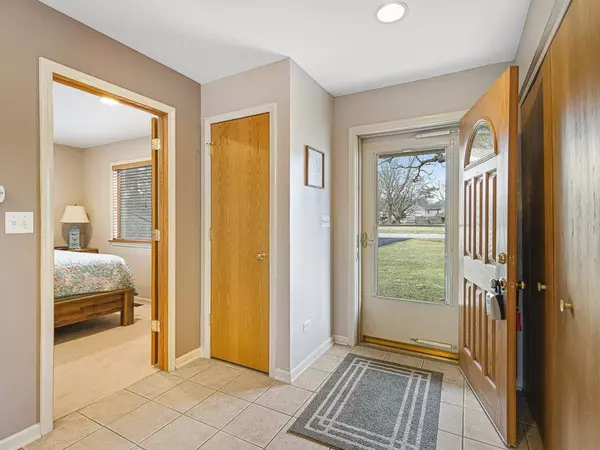 Poplar Grove, IL 61065,1302 NW Candlewick Drive
