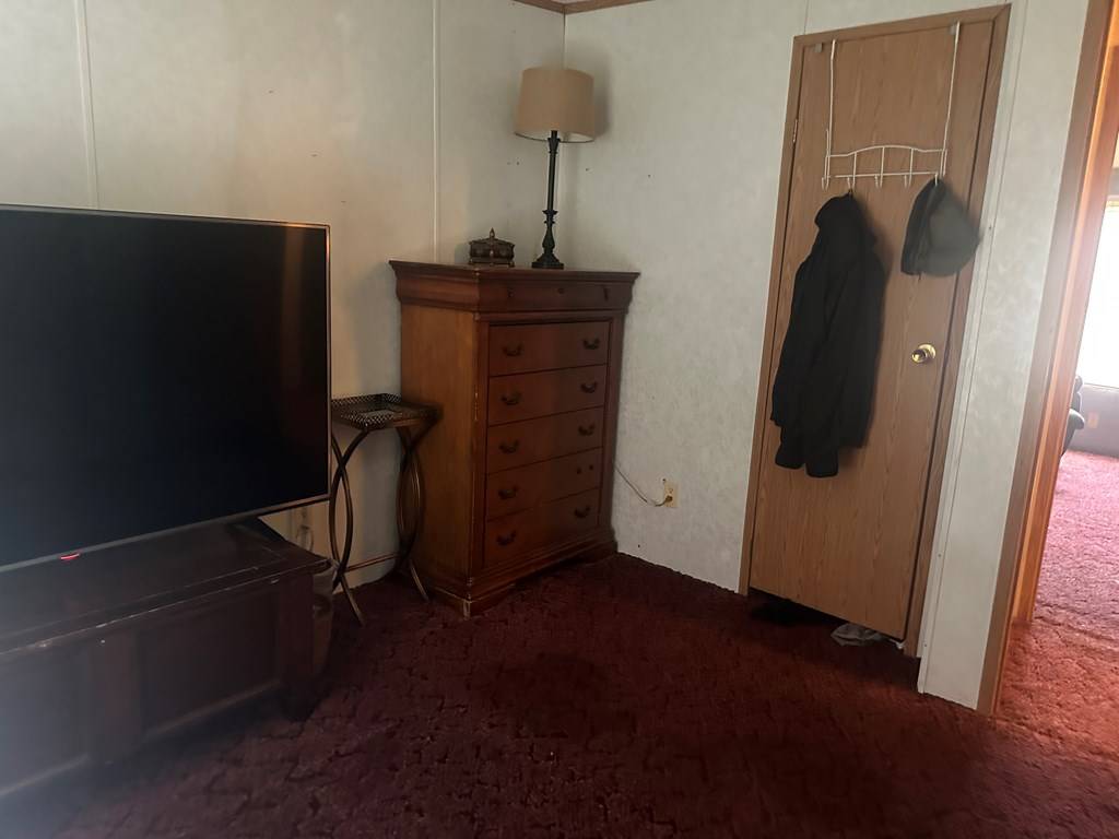 Raven, VA 24639,181 Davis Ln