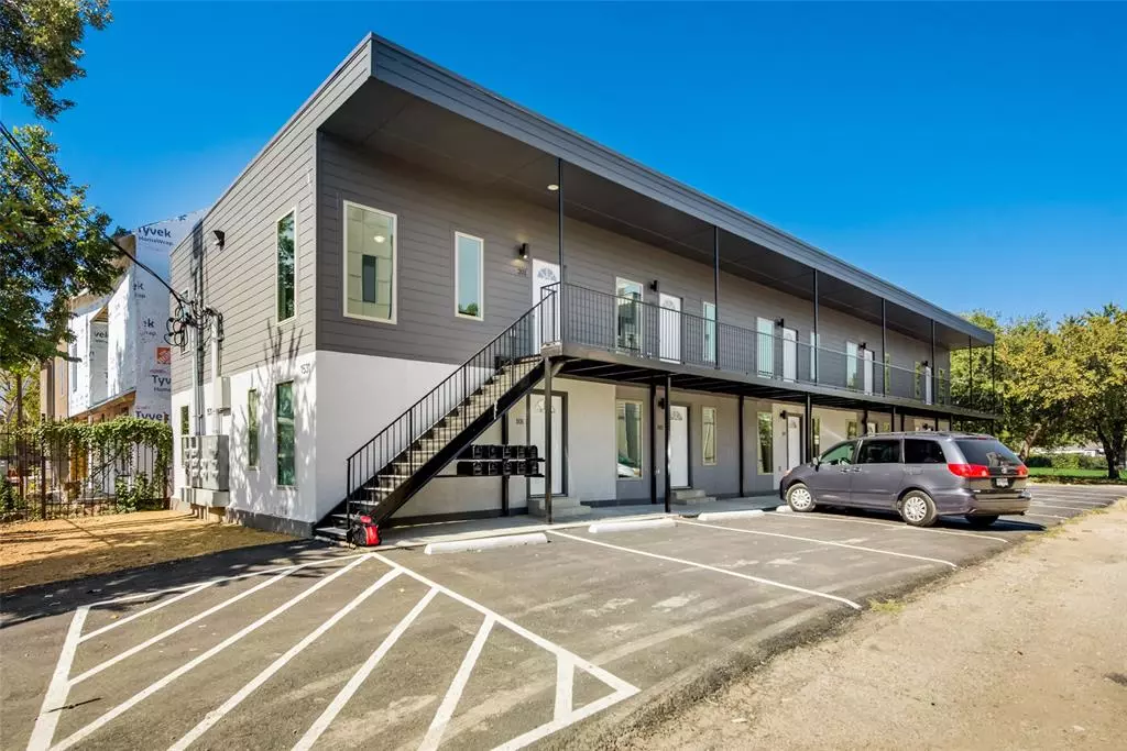 Dallas, TX 75215,1531 Hickory Street #105