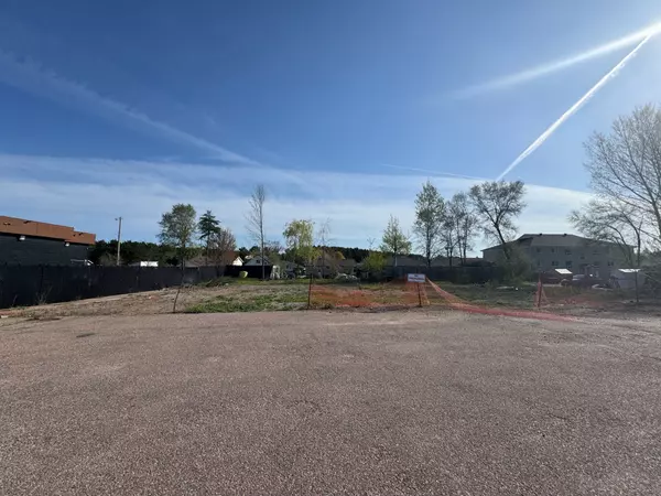 3197 PETAWAWA BLVD, Petawawa, ON K8H 1X9