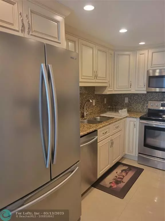 Hollywood, FL 33019,2401 S Ocean Dr #1108