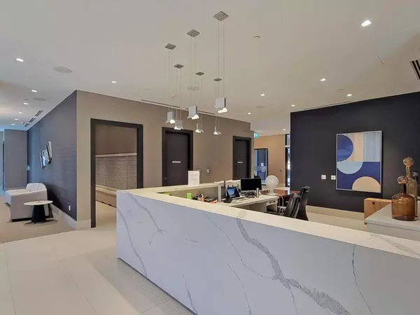 Oshawa, ON L1L 0R5,2550 Simcoe ST N #1103