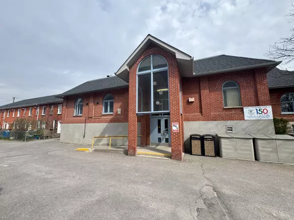 235 Rubidge ST #Lower, Peterborough Central, ON K9J 3N9