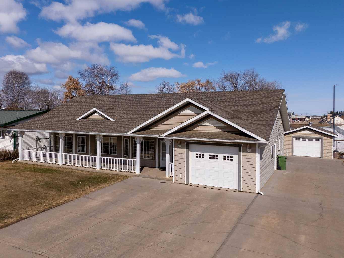 10110 Homestead WAY, La Crete, AB T0H 2H0