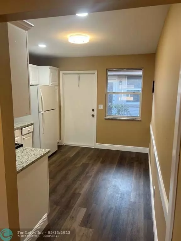 Lantana, FL 33462,129 E CENTRAL Blvd #1