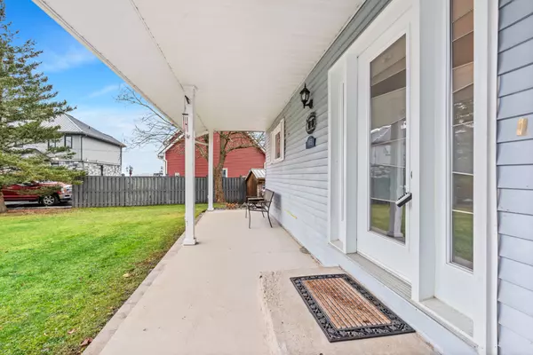 Front Of Leeds & Seeleys Bay, ON K7G 2V5,103 WILLOWBANK RD E