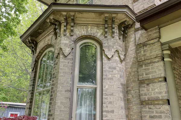 Tillsonburg, ON N4G 3Y4,94 Rolph ST