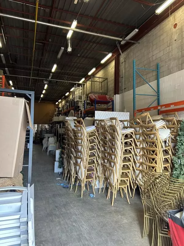 Alta Vista And Area, ON K1G 4H3,830 Industrial AVE #12