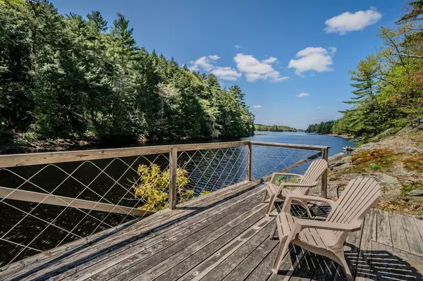 Georgian Bay, ON P0C 1A0,1306-2 Eastshore RD