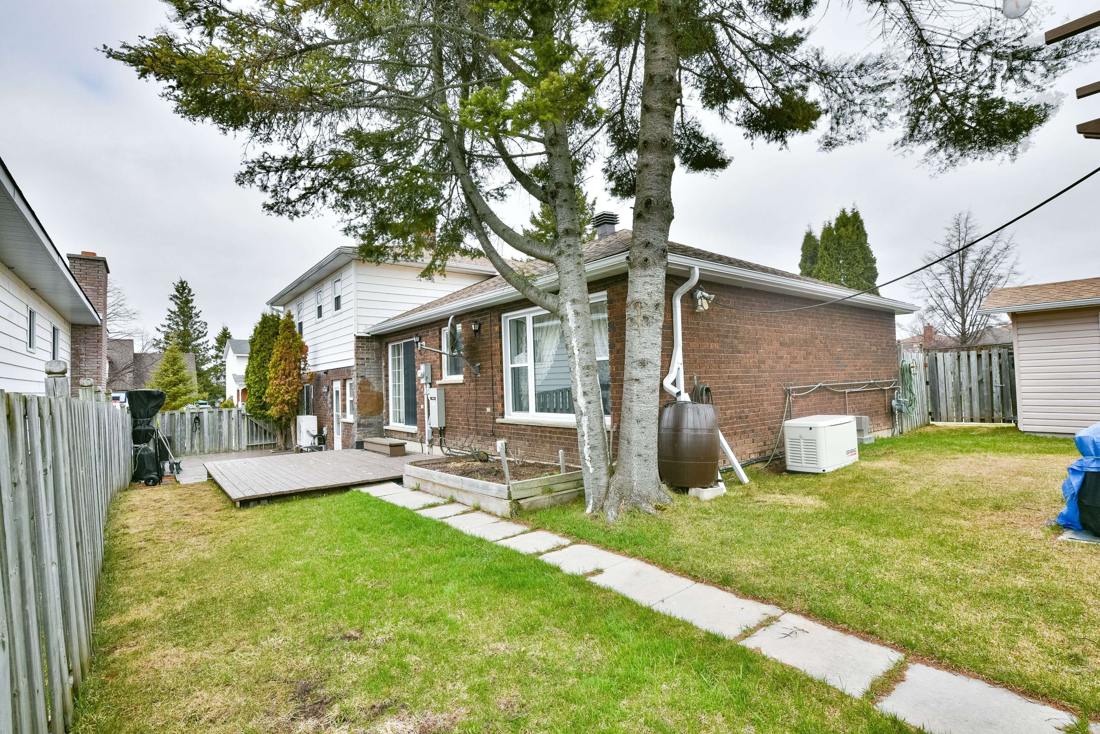 Timmins, ON P4P 1C1,228 Rose Marie CRES