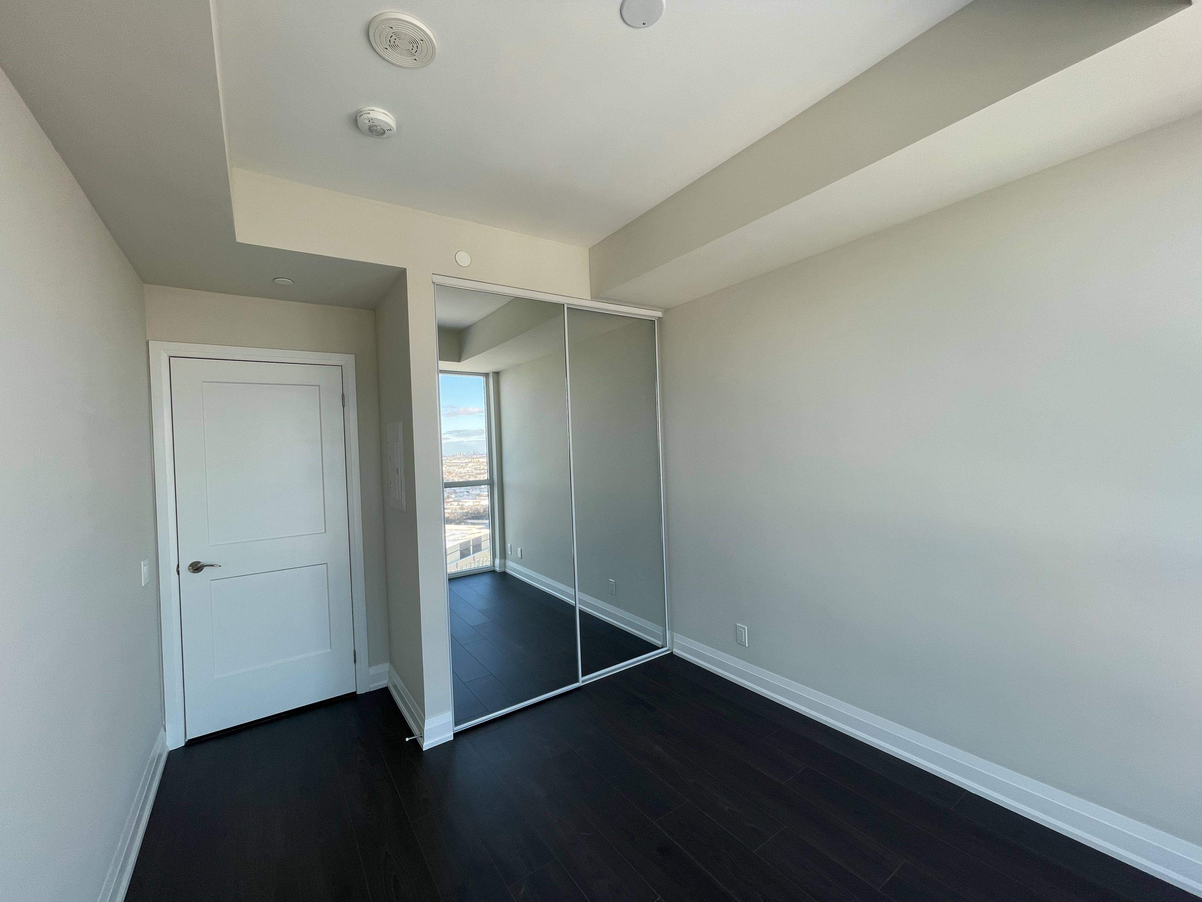 Brampton, ON L6W 2Z8,15 Lynch ST #2104