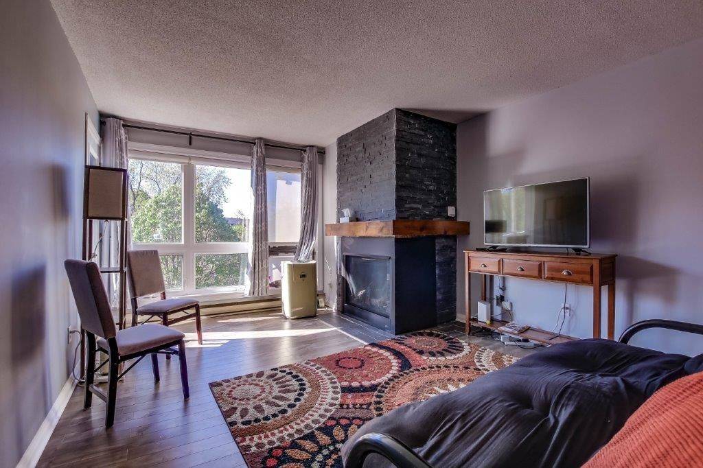 London North, ON N5X 3T6,5 Jacksway CRES #317
