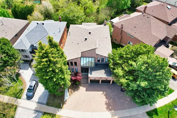 Vaughan, ON L4J 7L4,211 Franklin AVE