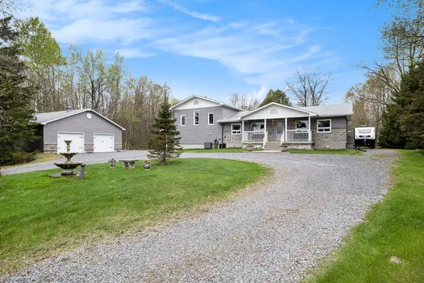 Russell, ON K0A 2M0,280 Limoges RD