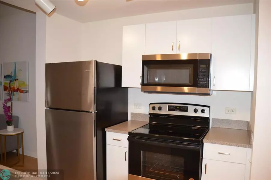 533 NE 3rd Ave #141, Fort Lauderdale, FL 33301