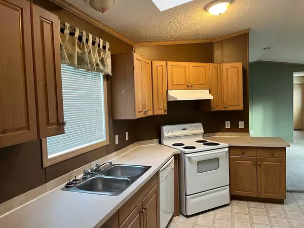 Marwayne, AB T0B 2X0,103 3 AVE N