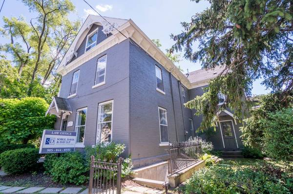 164 Trafalgar RD, Oakville, ON L6J 3G6