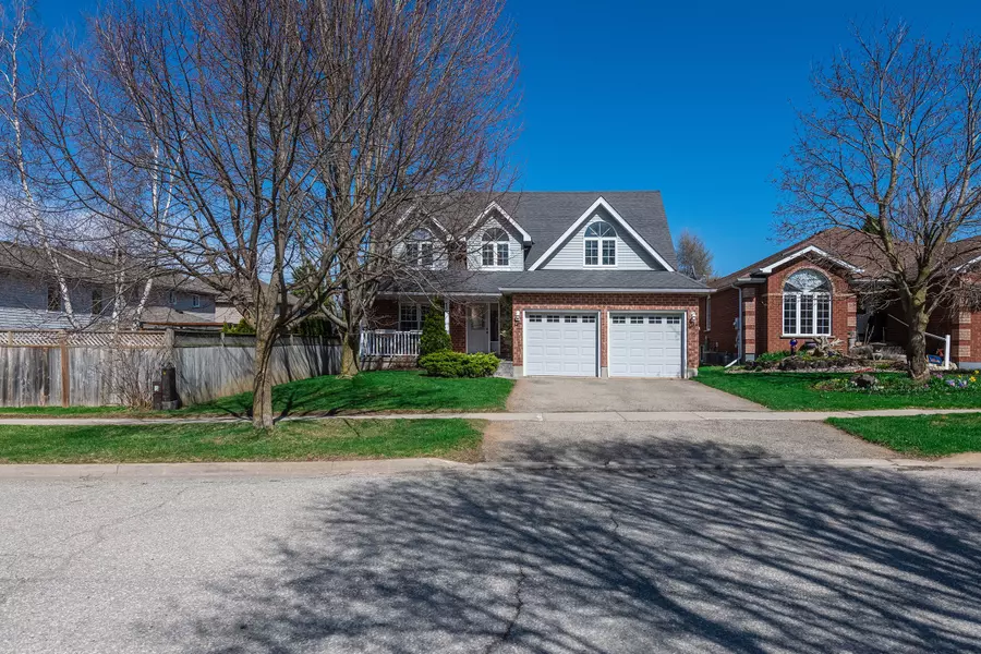 222 Walsh CRES, Orangeville, ON L9W 4T1