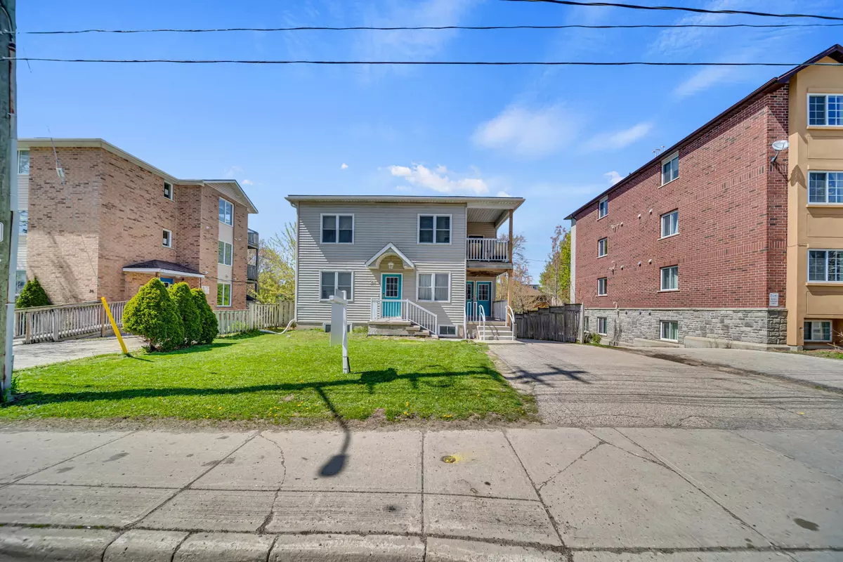 Waterloo, ON N2L 3K3,24 Columbia ST W