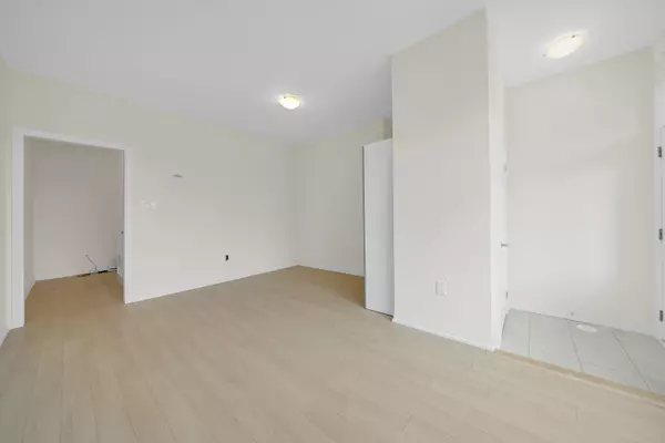 Markham, ON L6B 1R2,107 Carneros WAY