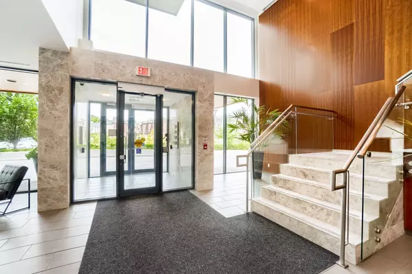 Vaughan, ON L4L 0B4,4700 Highway 7 N/A #107