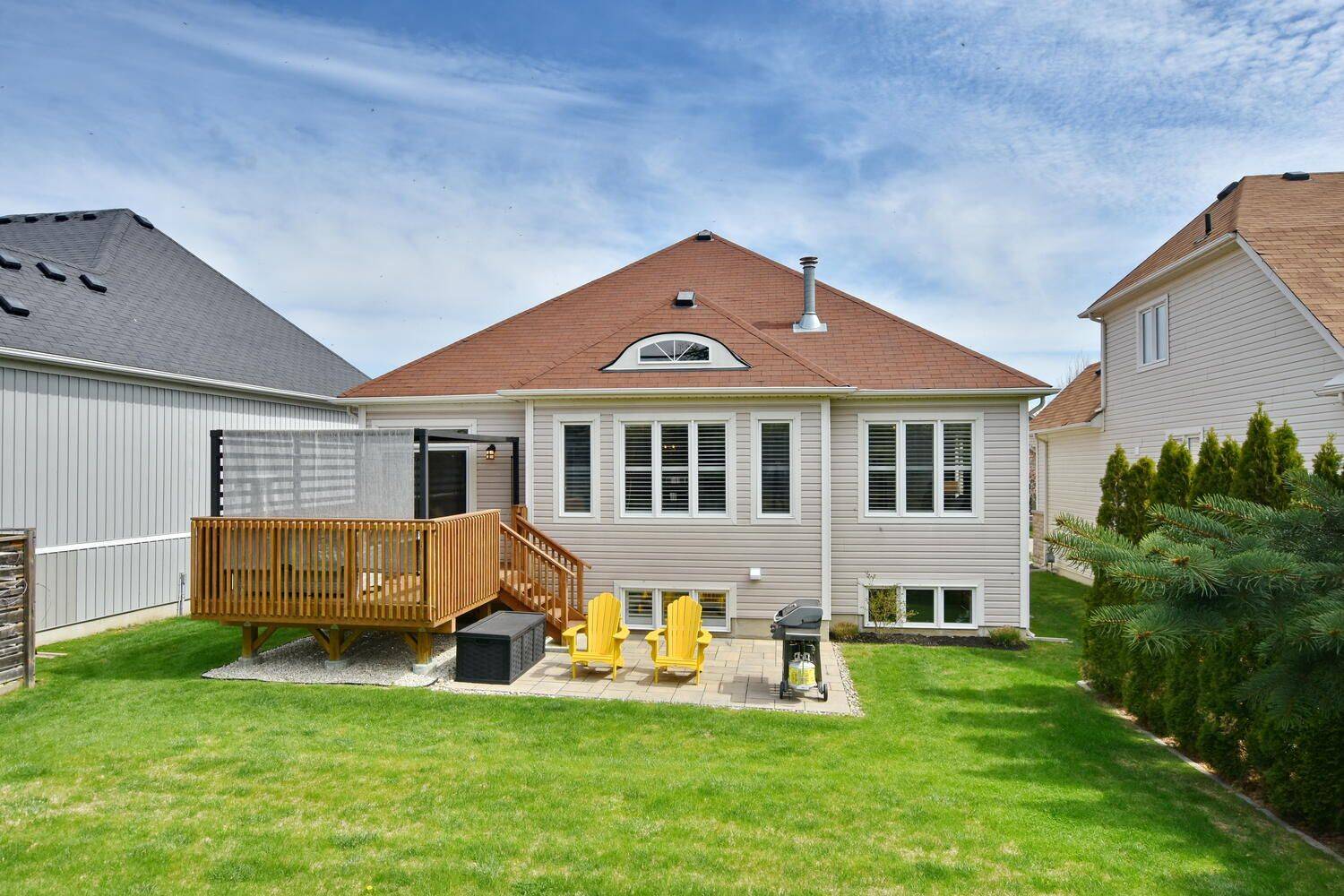 Wasaga Beach, ON L9Z 0E9,16 Starboard CIR