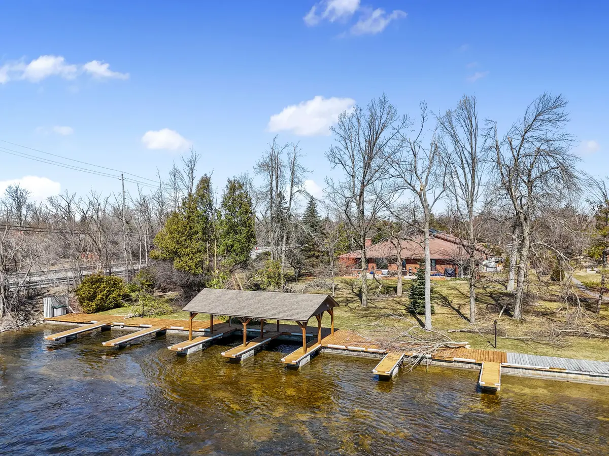 Kawartha Lakes, ON K0M 1A0,200 East ST S #Unit 111