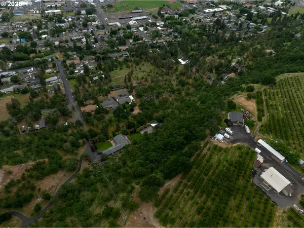 The Dalles, OR 97058,W 16th