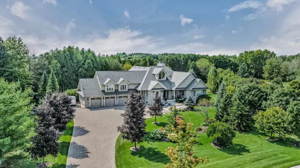 25 Riverstone CT, East Gwillimbury, ON L0G 1V0