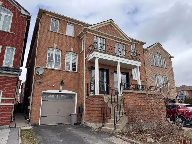 117 Sassafras CIR, Vaughan, ON L4J 8M9